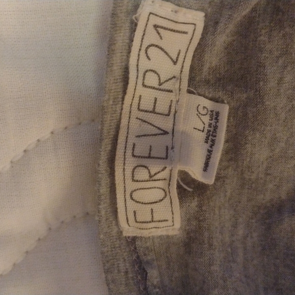 Forever 21 half shirt - Picture 3 of 3